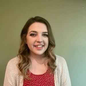 Meet your Posher, Carissa